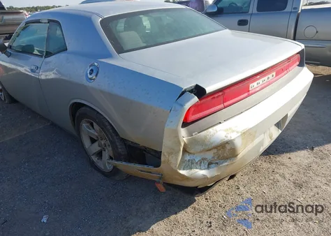 2012 Dodge Challenger Sxt z USA, uszkodzony, nr VIN 2C3CDYAG9CH232242